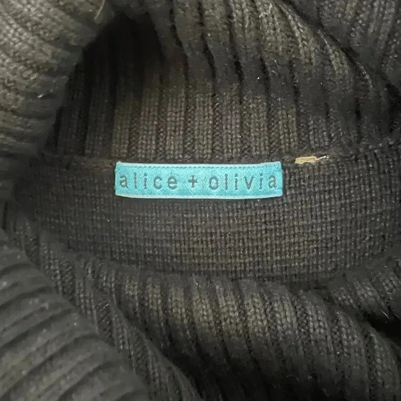 Alice + Olivia Chunky Cowl Neck Sleeveless Sweater Mini Dress -Silk Cashmere - 6 - Picture 5 of 7